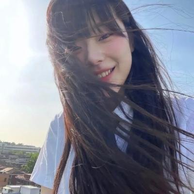 玉米上的麻雀